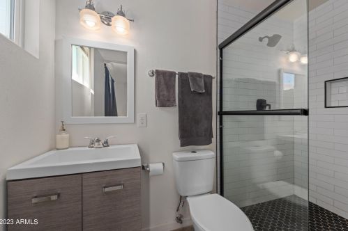 2231 Acoma Dr, Phoenix AZ  85022-4101 exterior