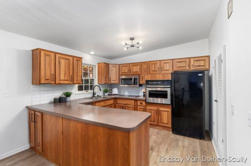 2246 Holliday Dr, Wyoming MI  49519-4238 exterior