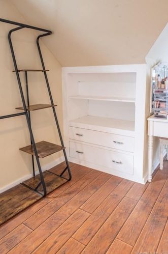 11 Hathaway Ave, Enfield CT 06082-4308 exterior