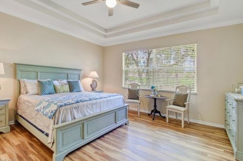 5706 Lago Villaggio Way, Naples FL 34104-5740 exterior