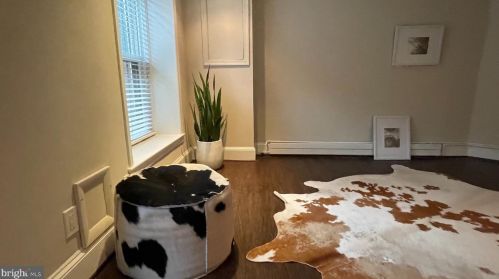 1821 Swann St, Washington DC  20009-5687 exterior