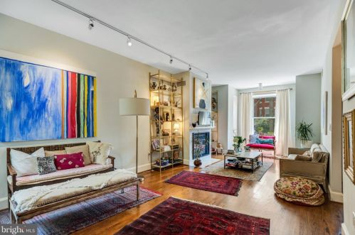 609 7th St, Washington DC  20002-5209 exterior