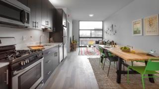 2211 Milwaukee Ave, Chicago IL  60647-4035 exterior