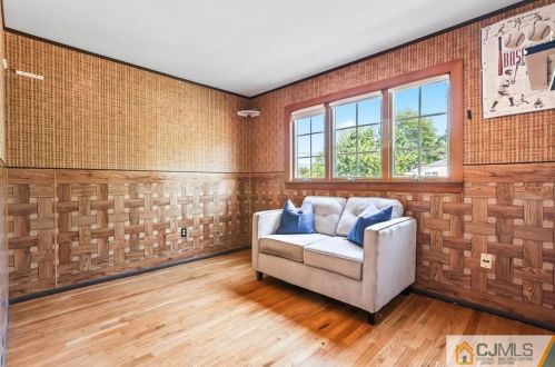 29 Sioux St, Old Bridge NJ 08857-1842 exterior