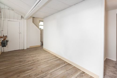 35 Grammont Rd, Worcester MA 01607-1175 exterior