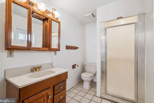 712 Carpenter St, Philadelphia PA 19146-3907 exterior