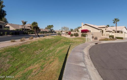 2112 Dublin Ln, Chandler AZ 85226-1653 exterior