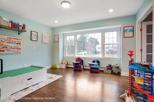 30 Cardinal Rd, Middletown NJ 07748-3262 exterior