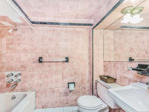 82 Sheridan Ave, Mount Vernon NY 10552-1407 exterior