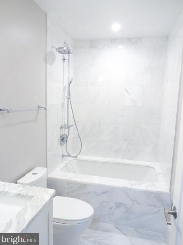 523 Lamont St, Washington DC  20010-2516 exterior