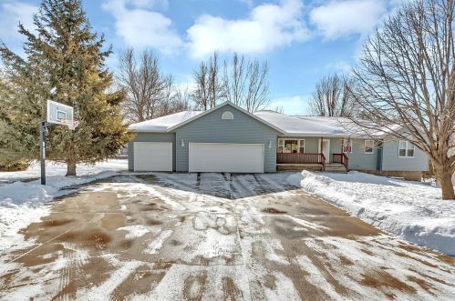 1314 Dale St, Saint Joseph, MN 56374-4519