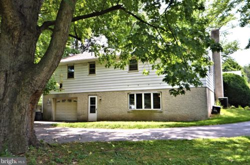 613 Chestnut St, Limerick PA 19468-2115 exterior