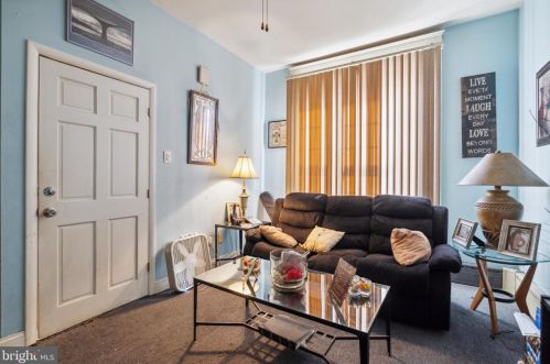 1908 19 St, Philadelphia PA 19145-2812 exterior