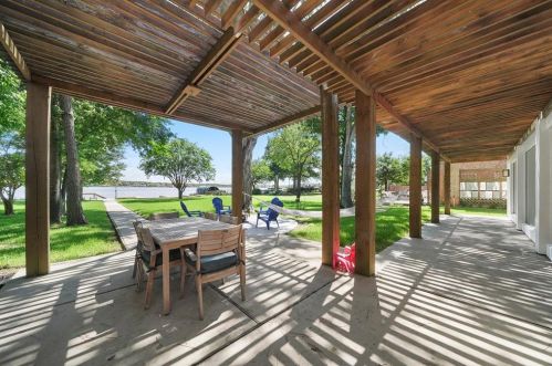 2811 Pne Arbor Dr, Montgomery TX 77356-5426 exterior