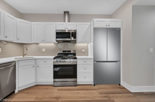 3025 Spaulding Ave, Chicago IL 60618-6808 exterior