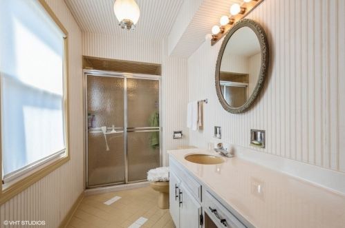 2618 Pratt Ave, Chicago IL 60712-3350 exterior