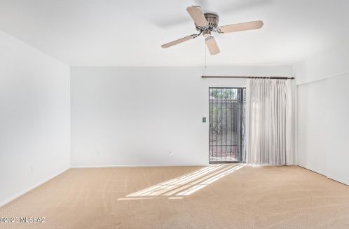 8952 Seneca St, Tucson AZ 85716-3200 exterior