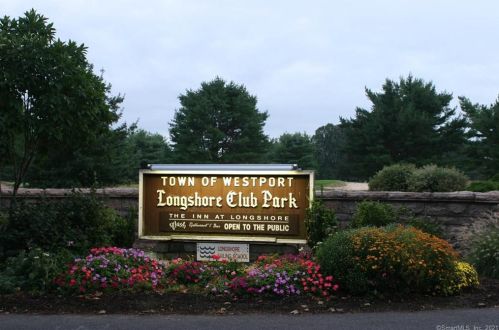 11 Dover Rd, Westport CT 06880-2627 exterior