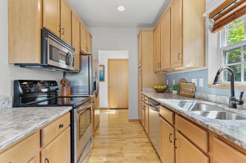 4025 Maple Grove Dr, Madison WI  53719-5906 exterior