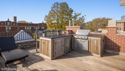 2501 Racine Ave, Chicago IL 60614-2113 exterior