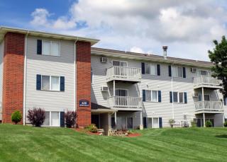 620 Ashton Pl, Cedar Rapids IA  52402-8342 exterior