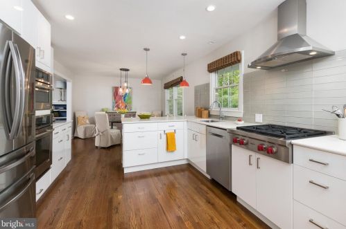 35 Linwood Cir, Princeton NJ 08540-3624 exterior