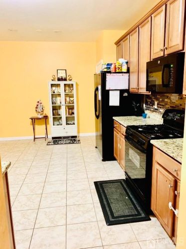 2014 Edward Stec Blvd, Edison NJ  08837-7006 exterior