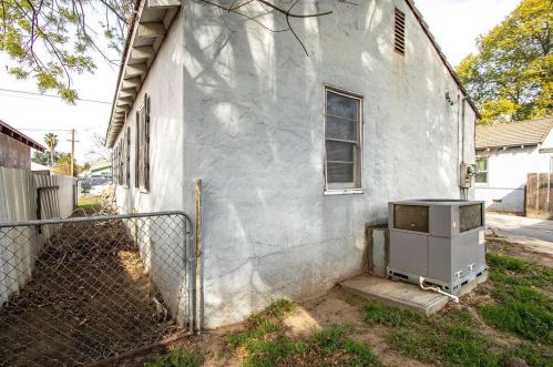 642 Olive Ave, Turlock CA 95380-4816 exterior