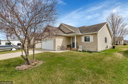 1612 Nuthatch Ave, Sartell, MN 56377-5001