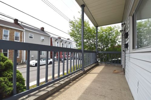 2715 Cobden St, Pittsburgh, PA 15203-2716