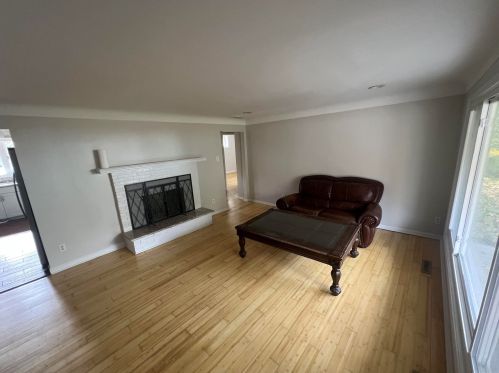 220 Michelson Rd, Rochester MI 48307-5335 exterior