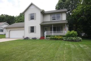 8903 Hathaway Rd, Kalamazoo, MI 49009-6918