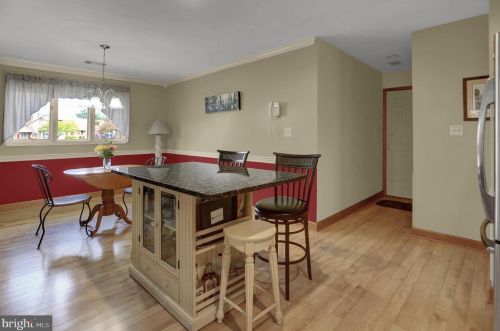 181 Primrose Ln, Hanover PA 17331-5211 exterior