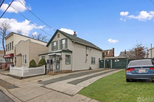 706 Convery Blvd, Perth Amboy, NJ 08862-2555