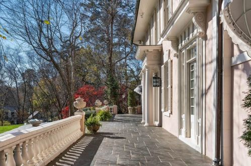 8 Andrews Dr, Atlanta, GA 30305-1314