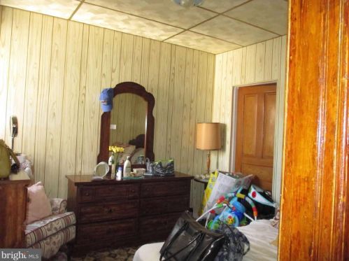 2337 15 St, Philadelphia PA 19102-5025 exterior