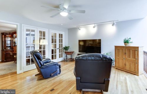 7308 Aynsley Ln, Mc Lean VA 22102-2931 exterior