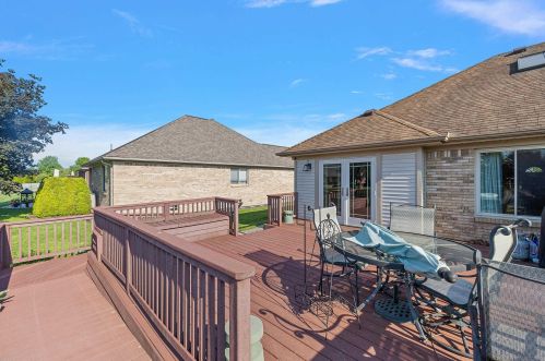 21855 Town Gate Dr, Macomb Township MI 48044-3791 exterior