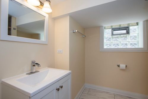 10350 Indiana Ave, Chicago IL  60628-2850 exterior