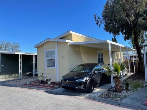 215 El Bosque Dr, San Jose CA  95134-1612 exterior