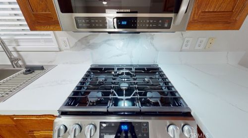 84 Seville, Tustin CA 92780-5958 exterior