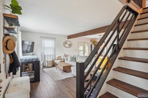 23 Cathy Ave, Paterson NJ  07506-1001 exterior