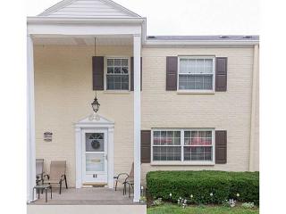 62 Chapel Dr, Pittsburgh, PA 15237-2518