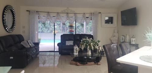 1118 Preston Ln, Fort Pierce FL 34983-3221 exterior