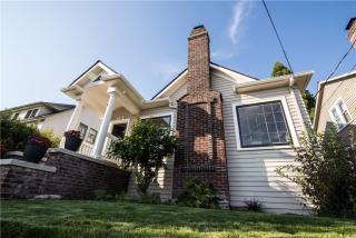 114 51st St, Seattle, WA 98103-6005