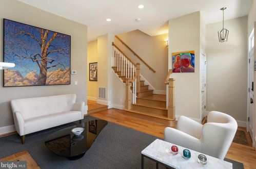 403-A Alfred St, Alexandria VA exterior