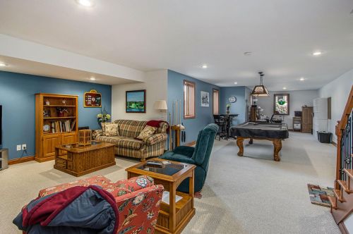 3363 Oakharbor St, Kalamazoo MI 49009-6179 exterior