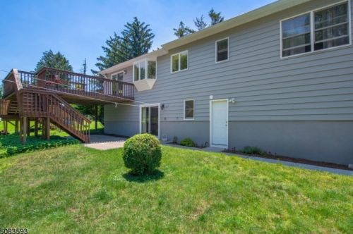 543 Rifle Camp Rd, West Paterson, NJ 07424-3103