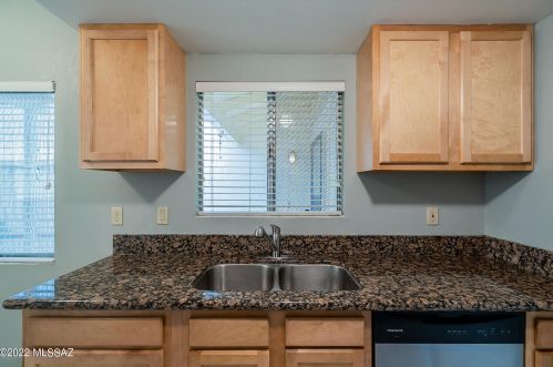 1139 Alpine Cir, Green Valley AZ 85614-1830 exterior