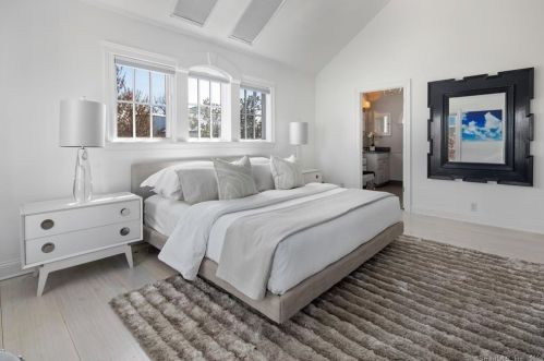 42 Danbury Ave, Westport CT  06880-6821 exterior